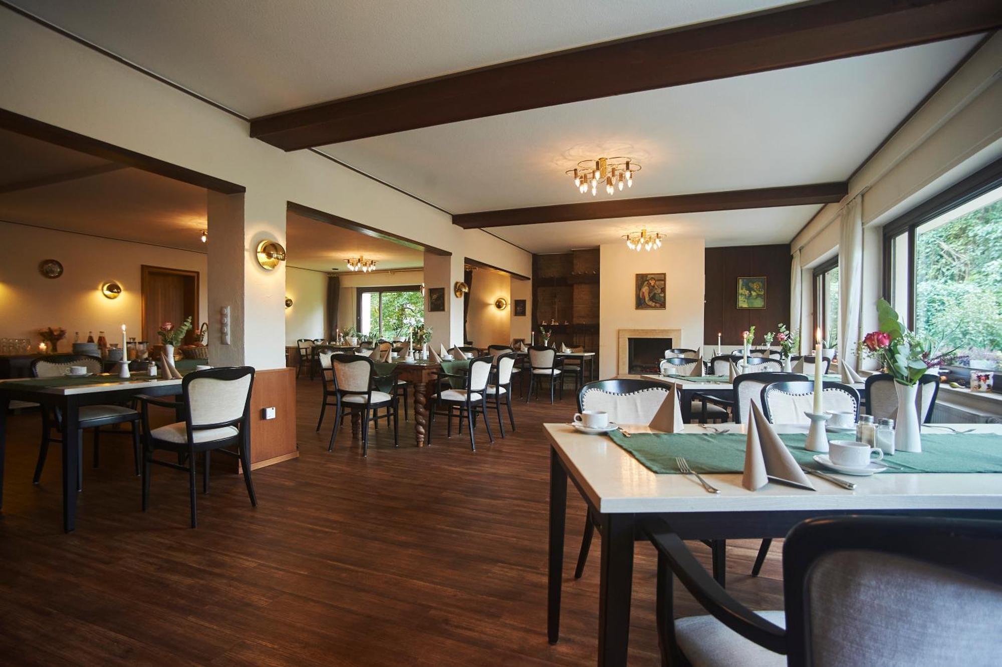 Hotel Restaurant Waldschloesschen Lienen Exterior photo